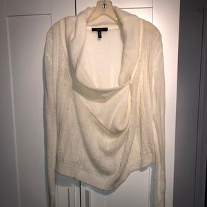 Jessica Simpson sweater